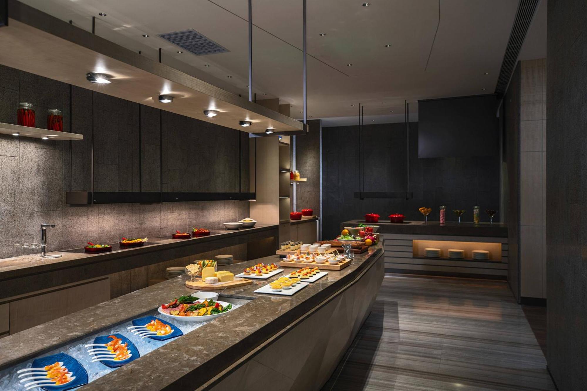 Renaissance Shenzhen Luohu Hotel Ngoại thất bức ảnh