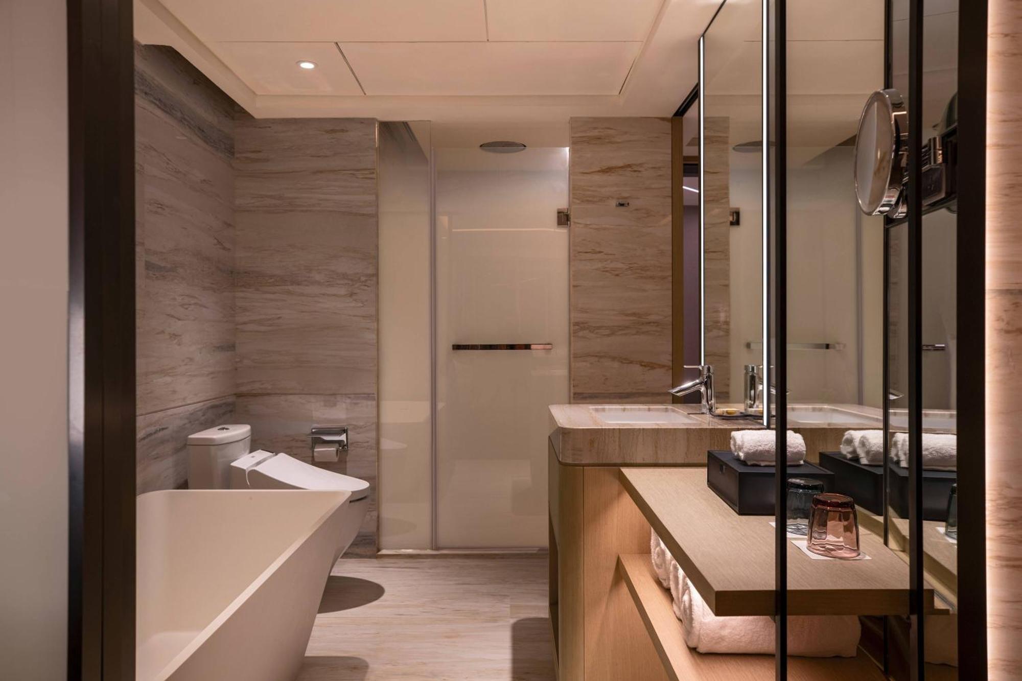 Renaissance Shenzhen Luohu Hotel Ngoại thất bức ảnh