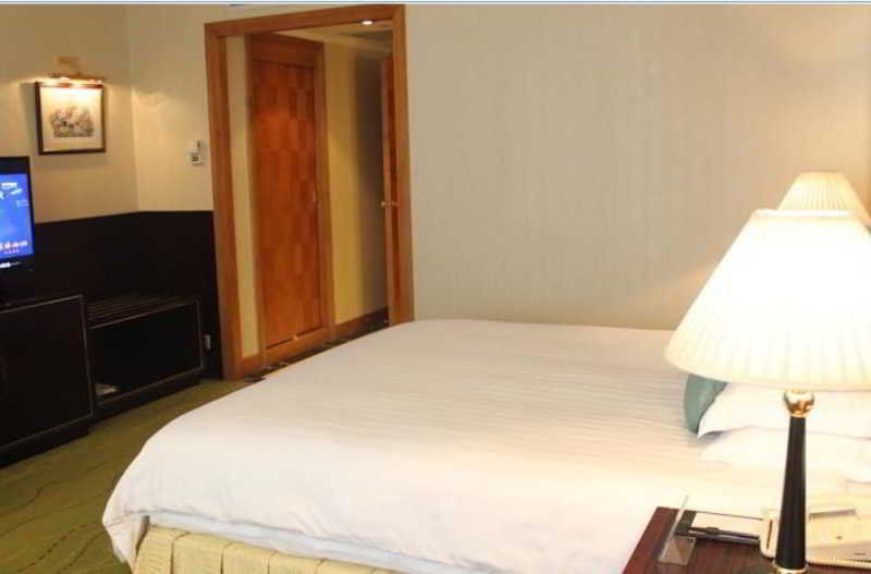 Renaissance Shenzhen Luohu Hotel Ngoại thất bức ảnh